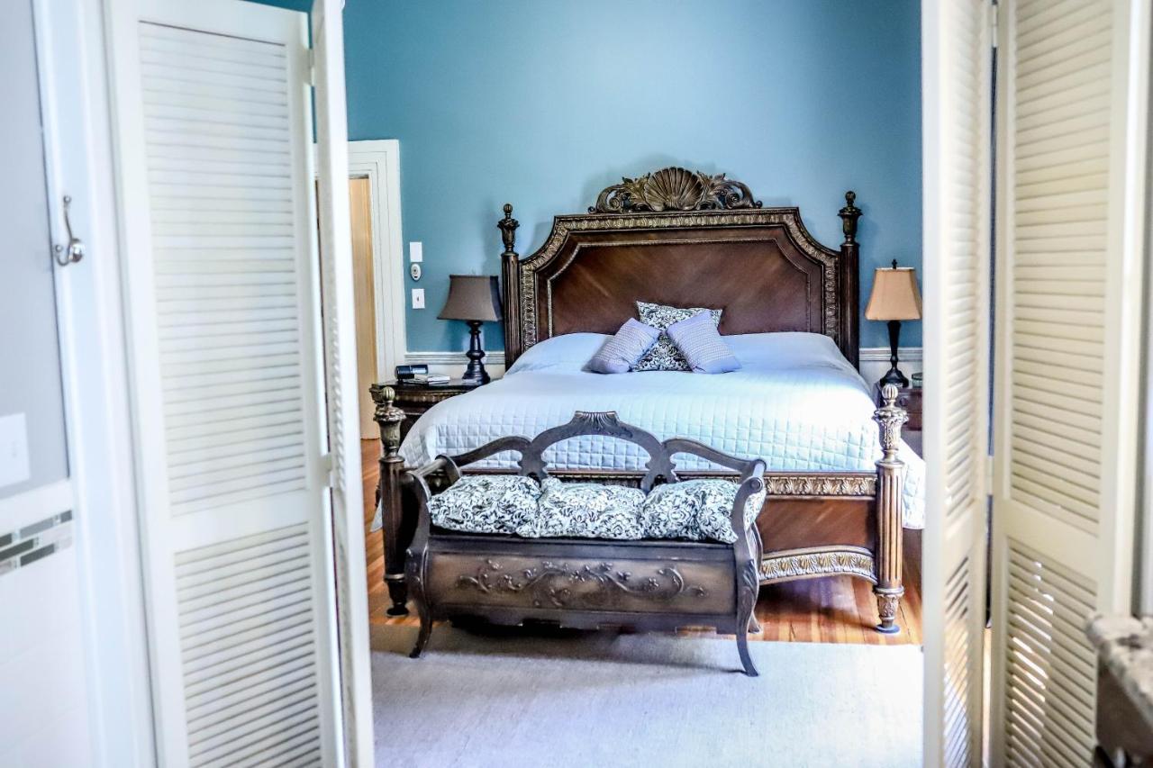 Early At The Grove Bed and breakfast Rocky Mount